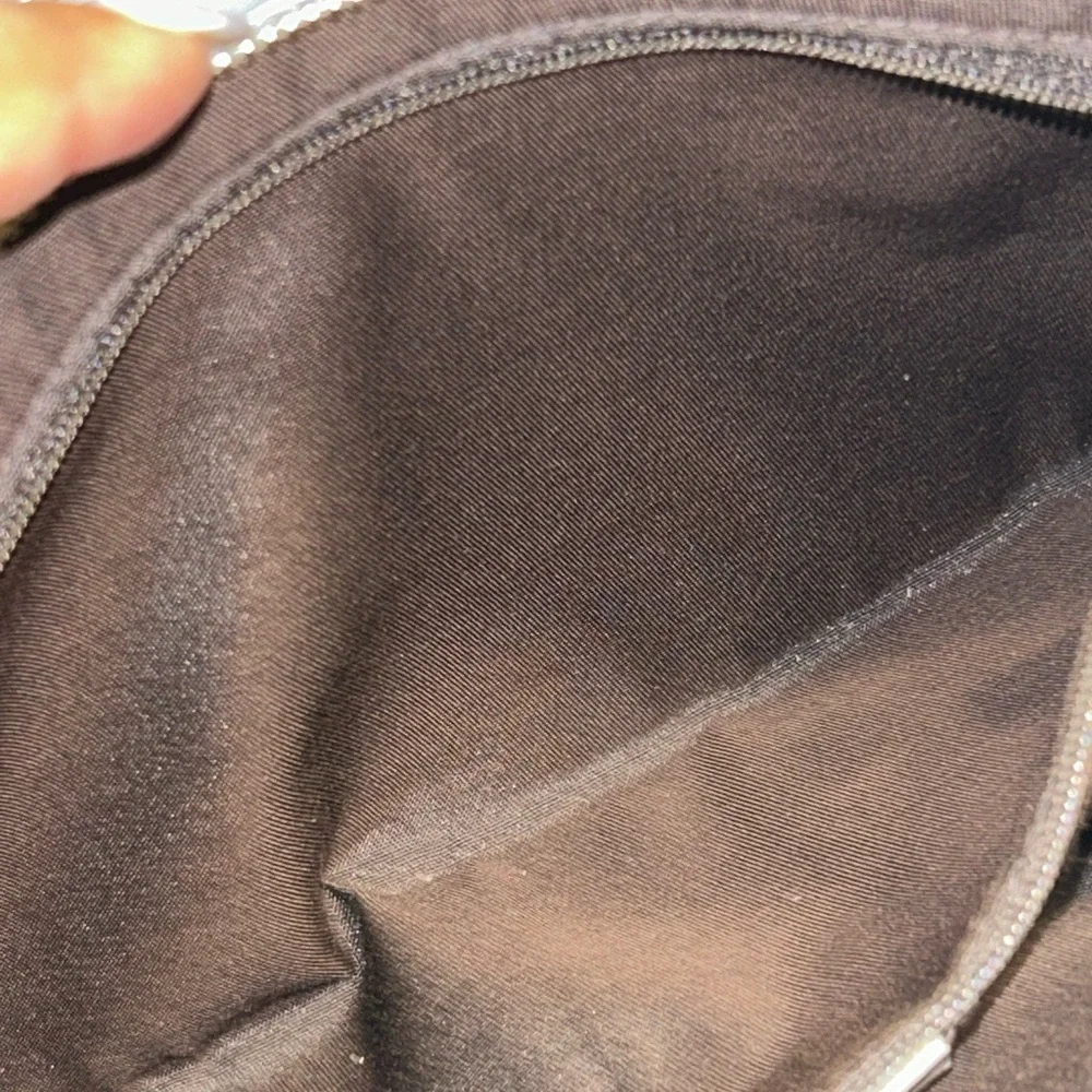 Gucci GG Canvas Crossbody Bag - Picture 11 of 16